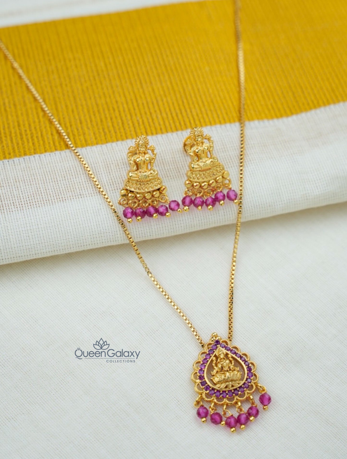 Goldplated Lakshmi Necklace With Stud