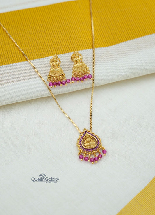 Goldplated Lakshmi Necklace With Stud