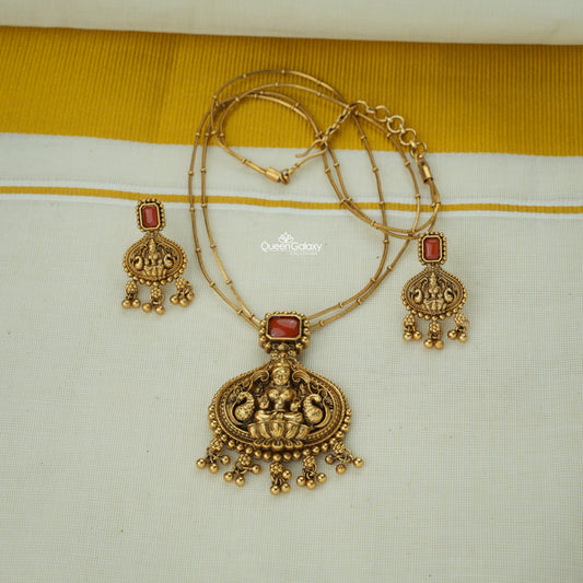 Antique Lakshmi Necklace With Stud
