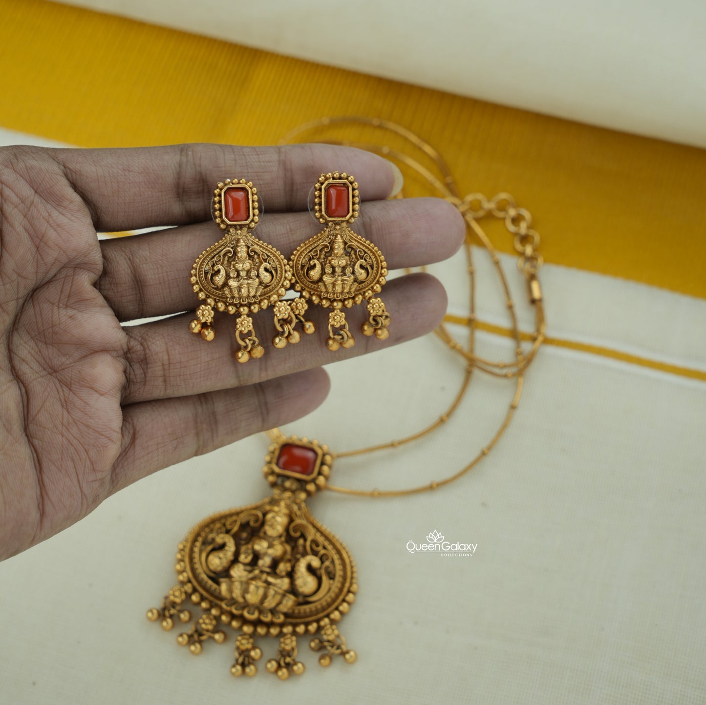 Antique Lakshmi Necklace With Stud