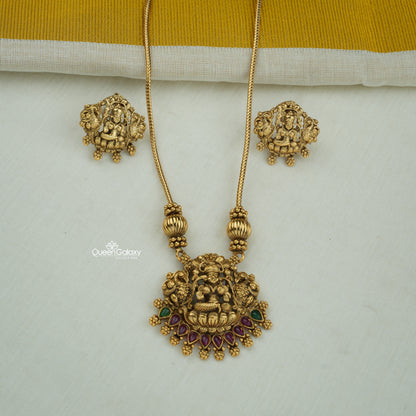 Antique Lakshmi Necklace With Stud