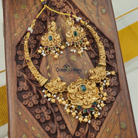 Antique Necklace With Earrings