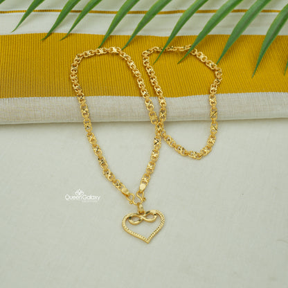 Gold plated chain with heart and infinity pendant – Queen Galaxy Collections
