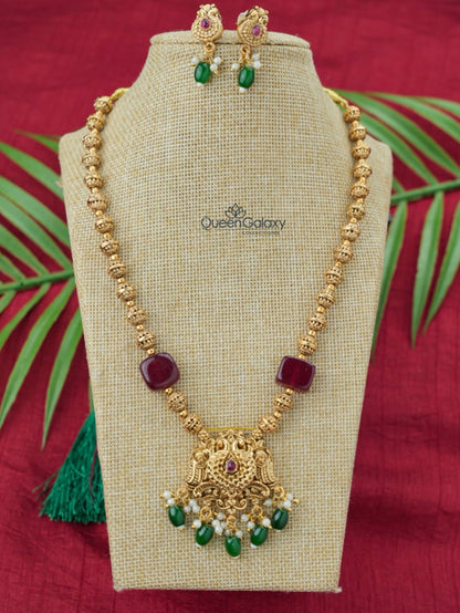 Antique Necklace With Earrings