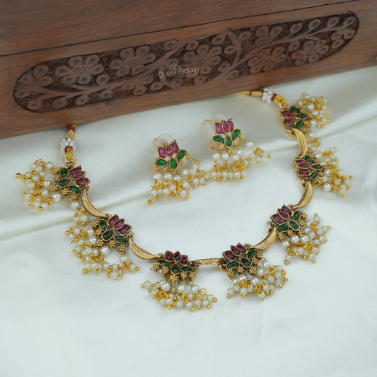Antique Necklace With Earrings