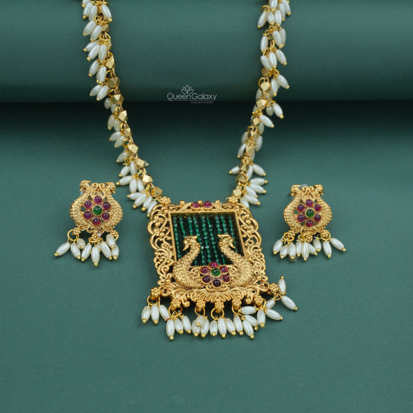 Antique Necklace With Earrings