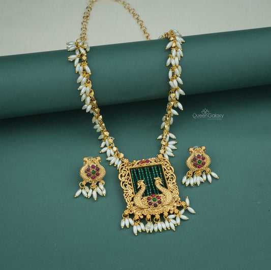 Antique Necklace With Earrings