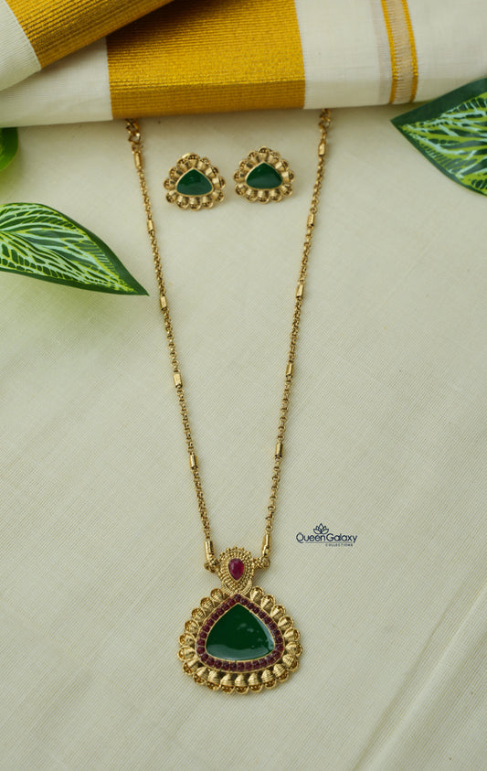 Antique Plakka Necklace With Stud