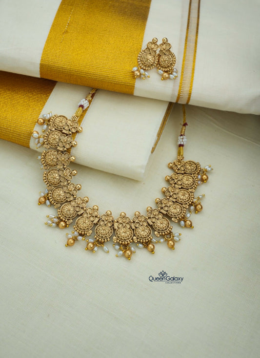 Antique Pearl Necklace With Stud