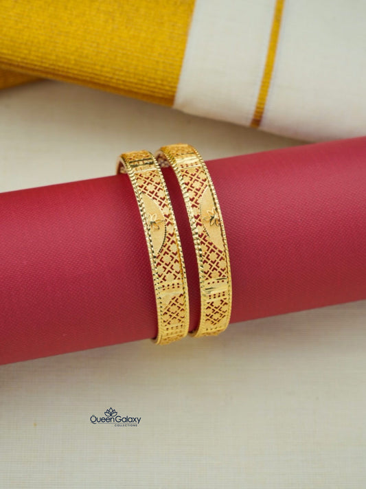 Goldplated Bangles