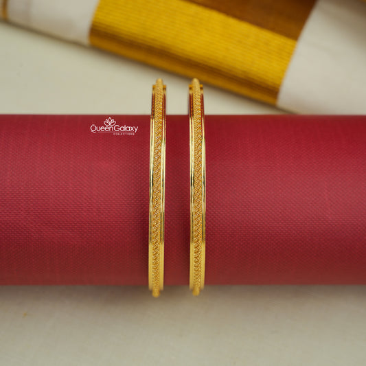 Goldplated Bangles