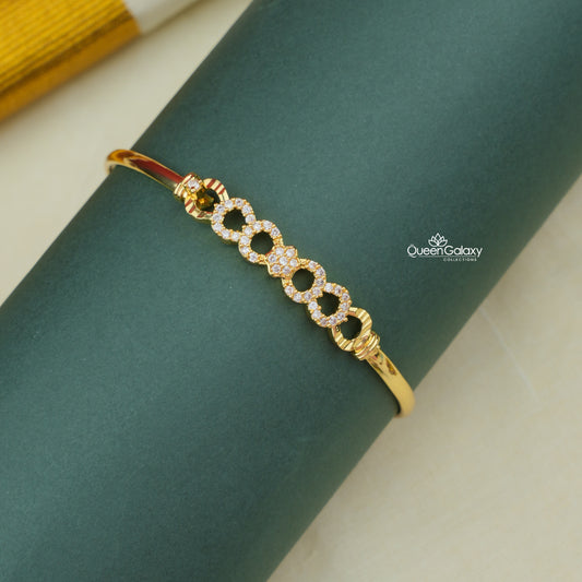 Goldplated AD Stone Lock Bangles