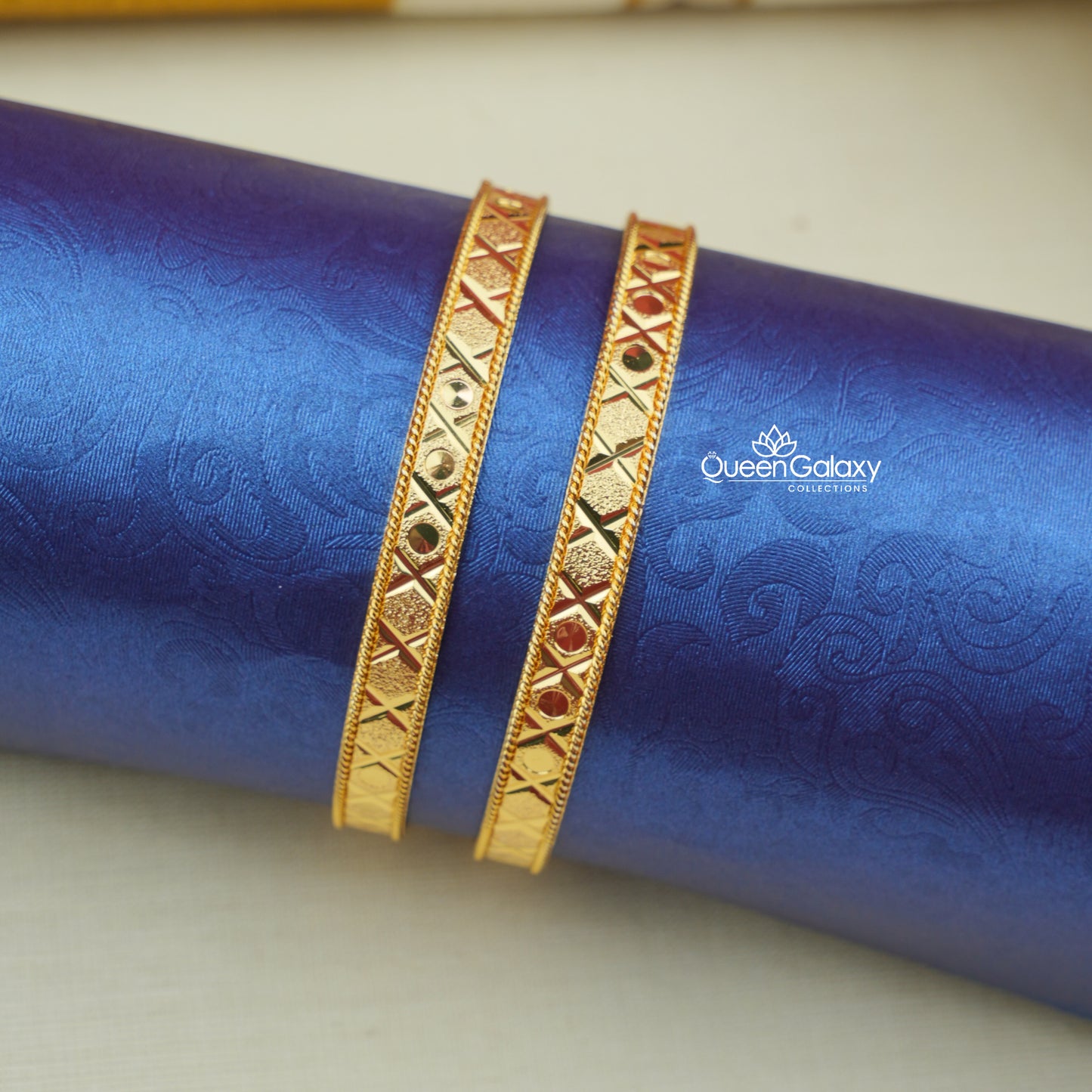 Goldplated Bangles