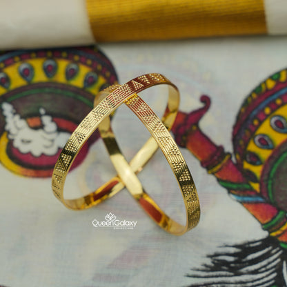 Goldplated Bangles