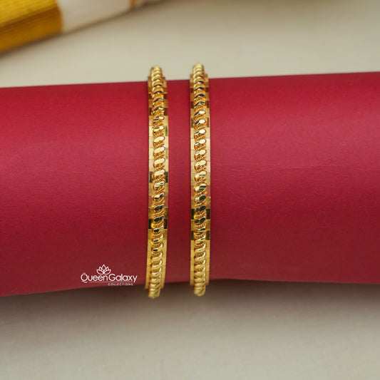 Goldplated Bangles