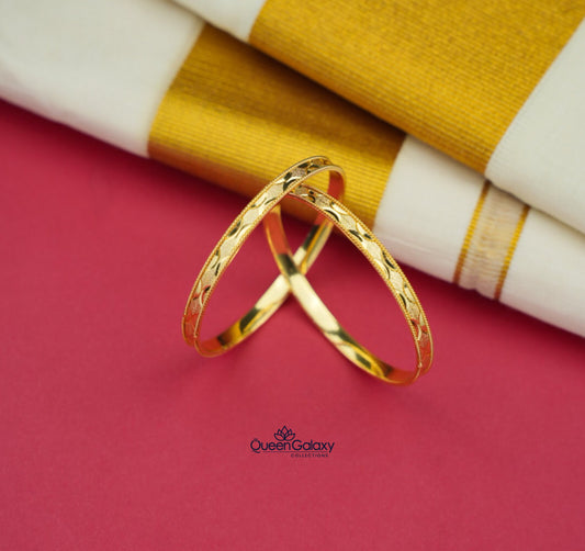 Goldplated Bangles