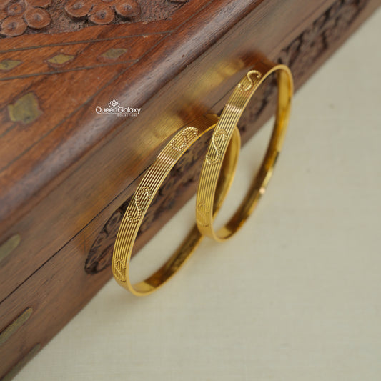 Goldplated Bangles