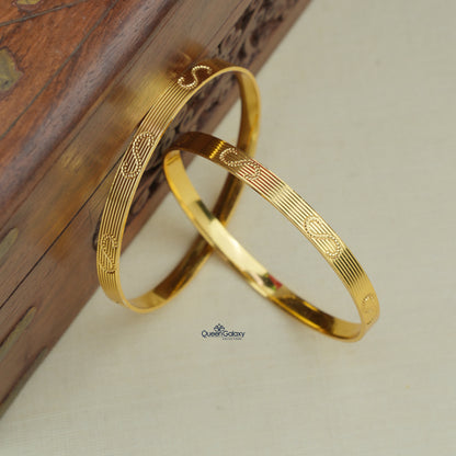 Goldplated Bangles