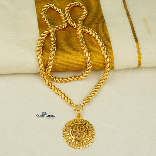 Goldplated Chain With Pendant