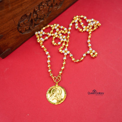 Goldplated Pearl Chain With Pendant