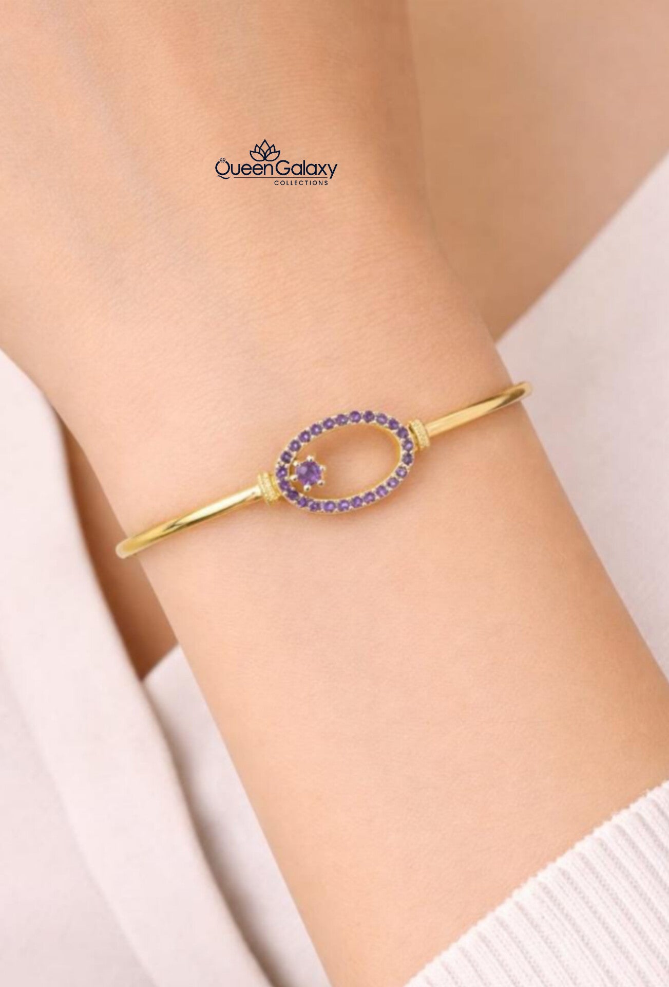Goldplated AD Stone Lock Bangle