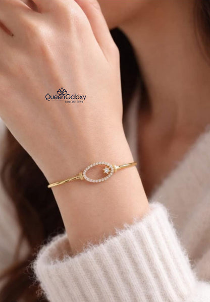 Goldplated AD Stone Lock Bangle