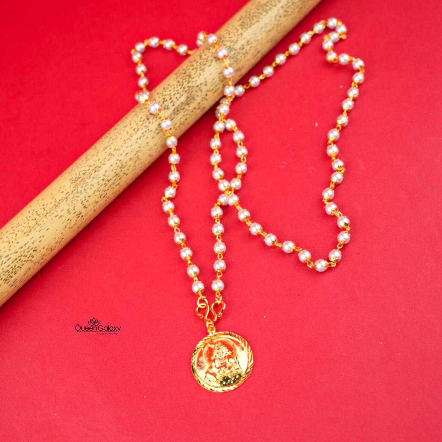 Goldplated Pearl Chain With Pendant