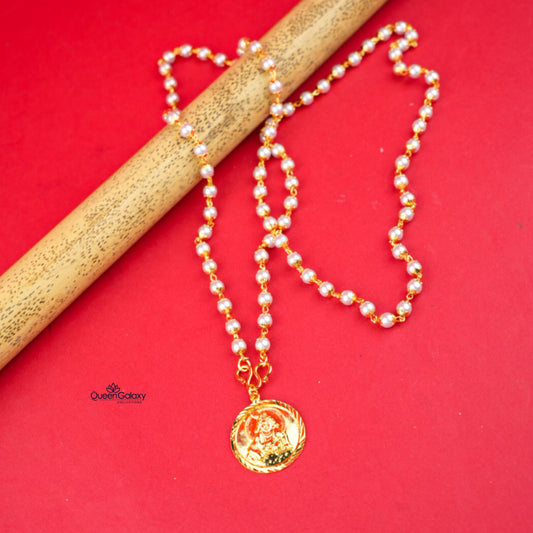 Goldplated Pearl Chain With Pendant