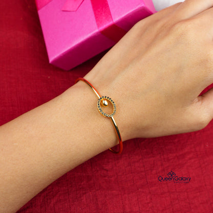 Goldplated AD Stone Lock Bangle