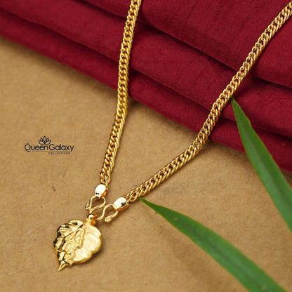 Goldplated Chain With Pendant