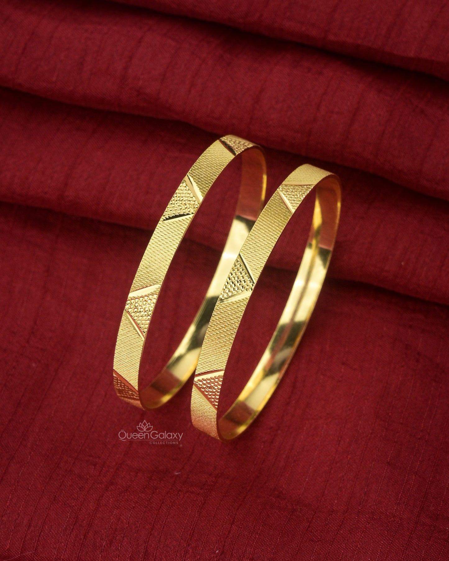 Goldplated Bangles
