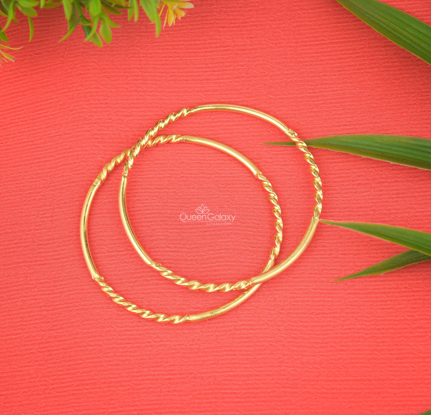 Goldplated bangles