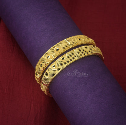 Goldplated Bangles