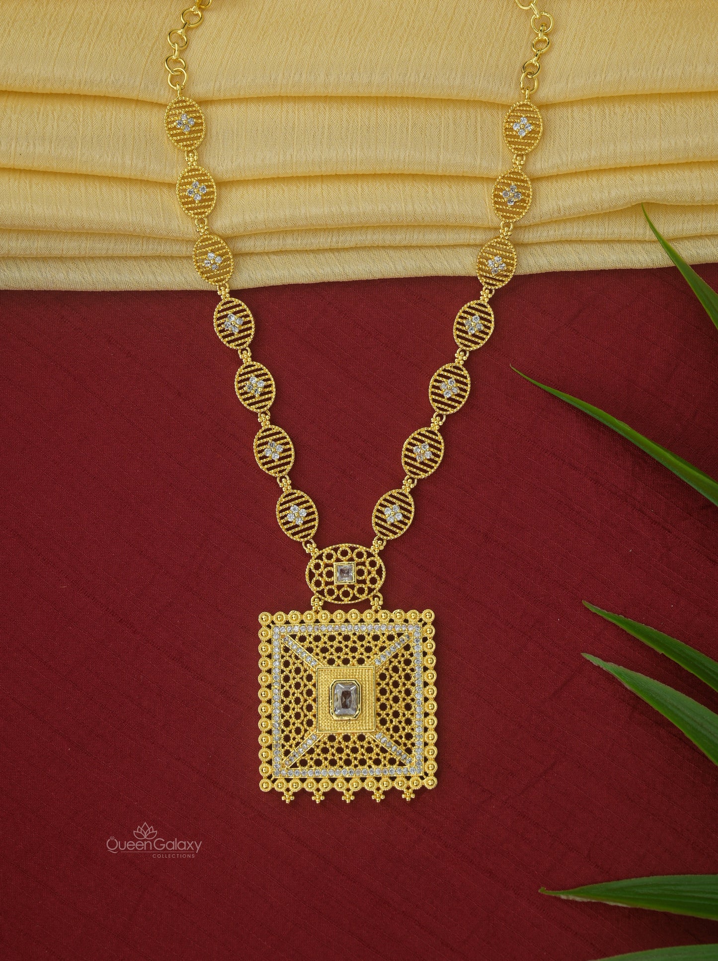 Goldplated AD Stone Necklace