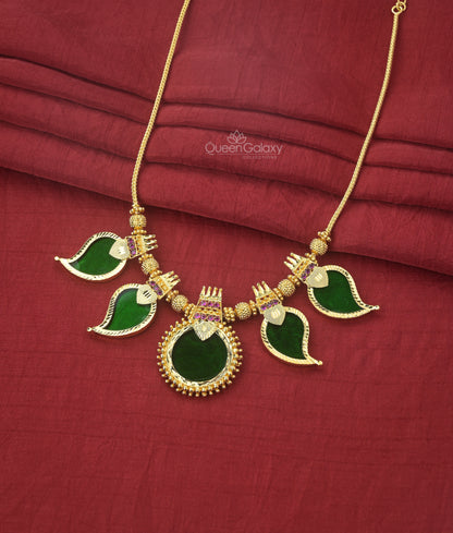 Goldplated Palakka Necklace