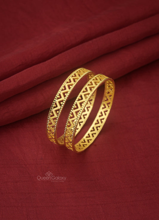 Goldplated Bangles