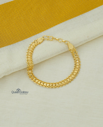 Traditional Style Gold Plated Broad Link Bracelet at queen galaxy collection