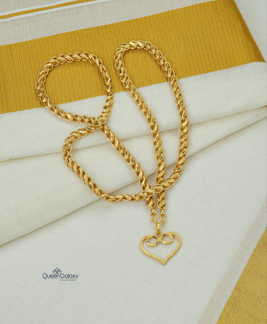 Goldplated Chain With Pendant