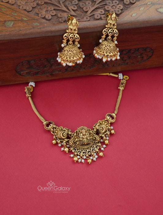 Antique Lakshmi Choker With Jimikki