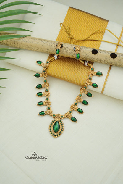 Antique palakka Necklace With Stud